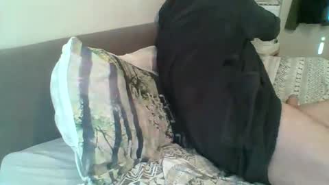 Snapshot of muff74 chatting on October 2025 08:23:02 AM muff74 online show from October 2025 08:23:02 AM