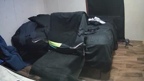 Muffdiver online show from April 2026 06:34:02 PM