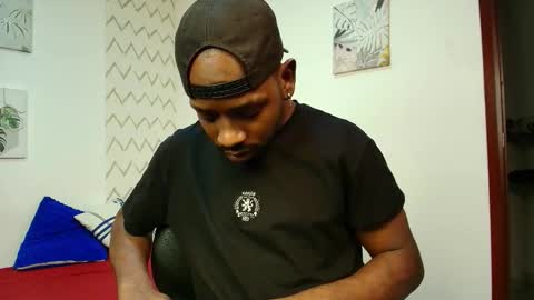 Muller Asher online show from November 2025 04:00:01 PM