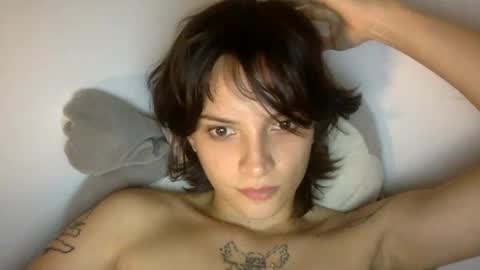 Snapshot of munchi_ chatting on December 2024 10:18:02 PM   online show from December 2024 10:18:02 PM