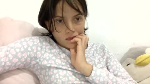 Snapshot of munchi_ chatting on December 2024 01:04:02 AM   online show from December 2024 01:04:02 AM