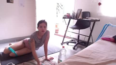 Snapshot of munchi_ chatting on May 2026 04:59:02 PM online show from May 2026 04:59:02 PM
