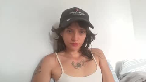 Snapshot of munchi_ chatting on June 2026 07:03:02 PM online show from June 2026 07:03:02 PM