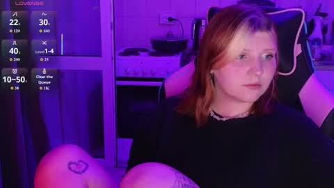 Snapshot of mura_muur chatting on July 2026 05:04:02 PM Milana online show from July 2026 05:04:02 PM