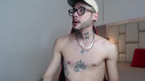 Snapshot of murdockh chatting on February 2025 08:18:02 AM murdok online show from February 2025 08:18:02 AM