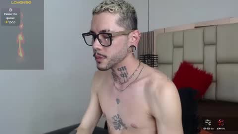 Snapshot of murdockh chatting on February 2025 03:51:01 AM murdok online show from February 2025 03:51:01 AM