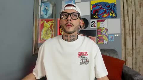 Snapshot of murdockh chatting on October 2025 05:11:02 AM murdok online show from October 2025 05:11:02 AM