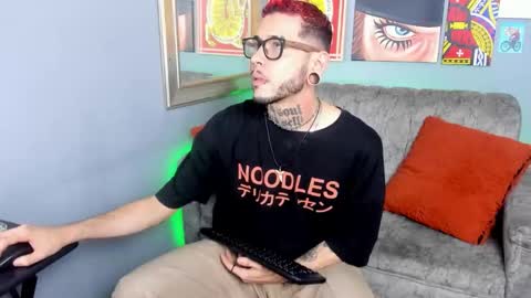 Snapshot of murdockh chatting on November 2025 06:23:01 AM murdok online show from November 2025 06:23:01 AM