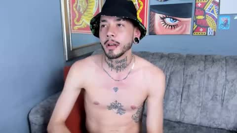 Snapshot of murdockh chatting on January 2026 10:13:01 PM murdok online show from January 2026 10:13:01 PM