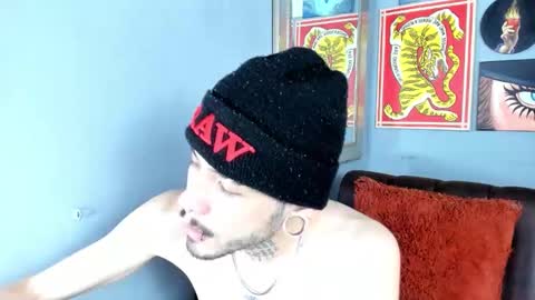 Snapshot of murdockh chatting on March 2026 04:16:01 AM murdok online show from March 2026 04:16:01 AM