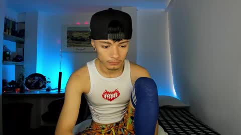 murielkarmesi online show from January 2025 03:45:01 PM