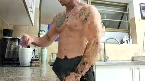 Snapshot of muscledaddy69s chatting on July 2026 02:38:01 AM muscledaddy69s online show from July 2026 02:38:01 AM
