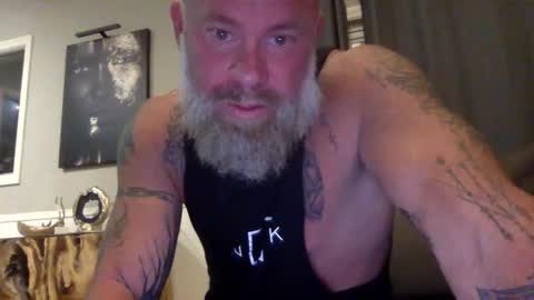 muscledick40 online show from September 2025 03:07:02 AM
