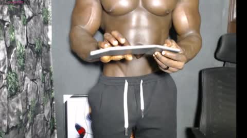 Snapshot of musclegodsammy23 chatting on January 2025 11:24:01 PM musclegod23 online show from January 2025 11:24:01 PM