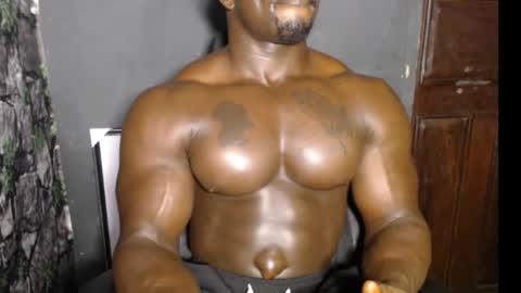 Snapshot of musclegodsammy23 chatting on January 2025 02:26:01 AM musclegod23 online show from January 2025 02:26:01 AM
