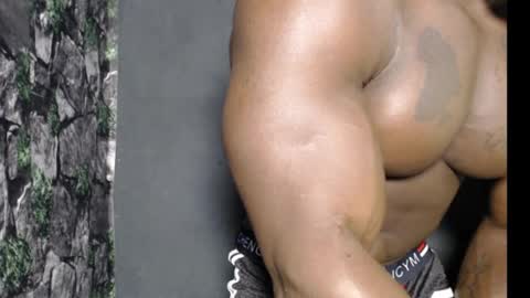 Snapshot of musclegodsammy23 chatting on January 2025 12:20:01 AM musclegod23 online show from January 2025 12:20:01 AM