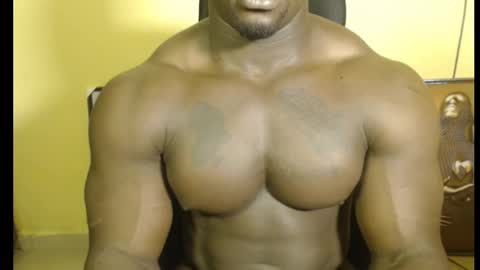 Snapshot of musclegodsammy23 chatting on February 2025 10:19:02 PM musclegod23 online show from February 2025 10:19:02 PM