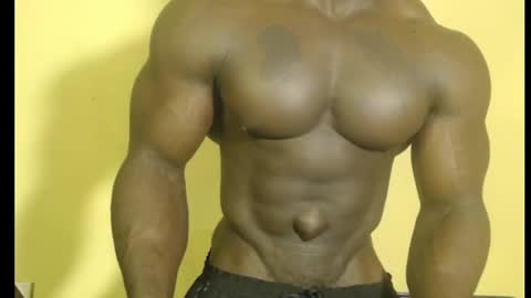Snapshot of musclegodsammy23 chatting on February 2025 02:42:01 AM musclegod23 online show from February 2025 02:42:01 AM