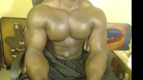 Snapshot of musclegodsammy23 chatting on March 2025 12:39:02 AM musclegod23 online show from March 2025 12:39:02 AM
