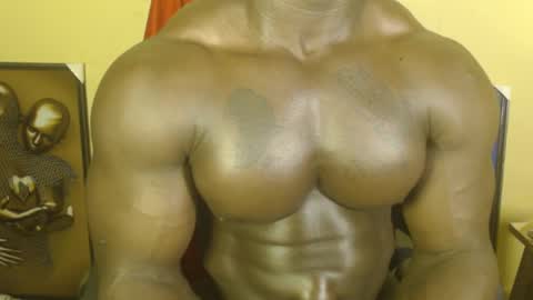 Snapshot of musclegodsammy23 chatting on March 2025 03:40:01 AM musclegod23 online show from March 2025 03:40:01 AM