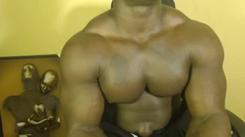 Snapshot of musclegodsammy23 chatting on March 2025 01:16:01 AM musclegod23 online show from March 2025 01:16:01 AM