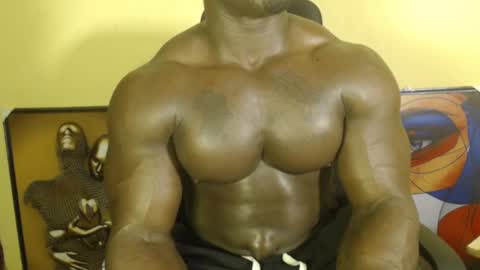 Snapshot of musclegodsammy23 chatting on March 2025 10:07:02 PM musclegod23 online show from March 2025 10:07:02 PM