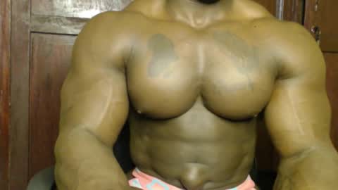 Snapshot of musclegodsammy23 chatting on September 2025 11:59:02 PM musclegod23 online show from September 2025 11:59:02 PM