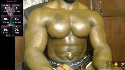 Snapshot of musclegodsammy23 chatting on September 2025 11:20:02 PM musclegod23 online show from September 2025 11:20:02 PM