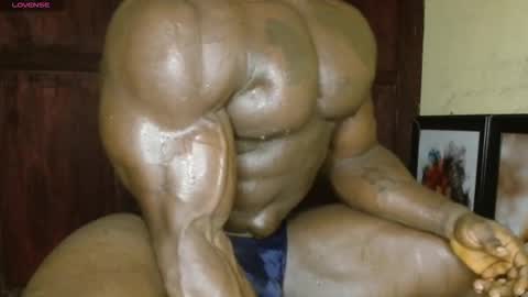musclegod23 online show from February 2026 02:46:02 PM