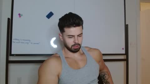 Snapshot of musclegodxx chatting on April 2026 04:43:02 AM Musclegodxx online show from April 2026 04:43:02 AM