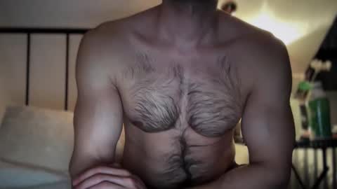 Snapshot of musclehair3 chatting on January 2025 12:31:01 AM musclehair3 online show from January 2025 12:31:01 AM