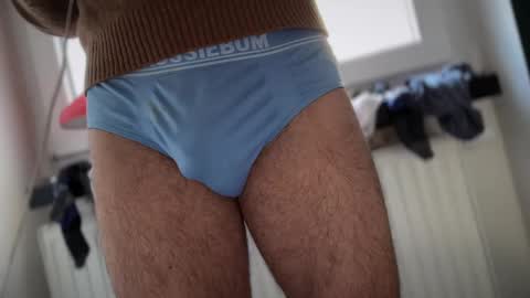Snapshot of musclehair3 chatting on February 2025 09:43:01 AM musclehair3 online show from February 2025 09:43:01 AM