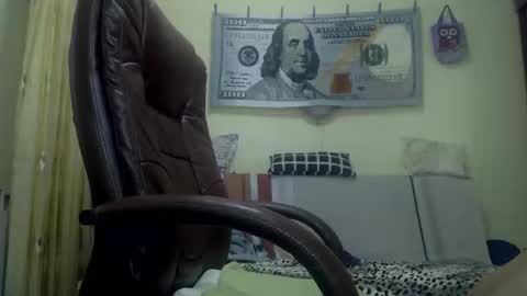 Snapshot of musculargod chatting on November 2025 08:29:01 PM SexyMuscled online show from November 2025 08:29:01 PM