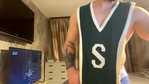 muscularjuggler online show from February 2026 03:57:01 PM