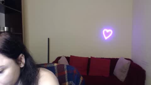 Jeneva online show from November 2025 06:30:02 PM