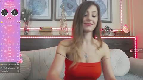 Luna  online show from December 2025 08:58:02 PM