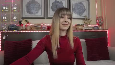 Luna  online show from April 2026 07:39:02 PM