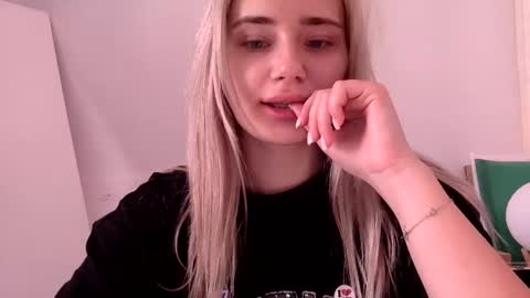 musescorner online show from March 2026 12:19:01 PM