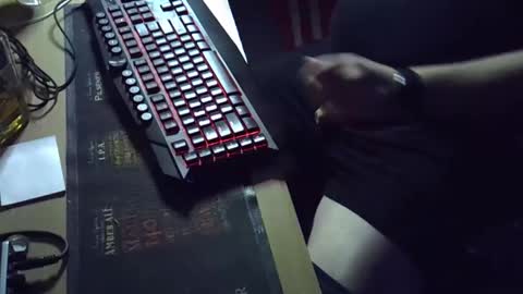 Snapshot of muso44 chatting on September 2025 09:00:02 AM Muso online show from September 2025 09:00:02 AM