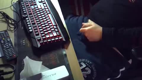 Snapshot of muso44 chatting on September 2025 12:22:02 AM Muso online show from September 2025 12:22:02 AM