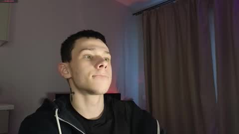 1x1 online show from October 2025 08:40:02 AM