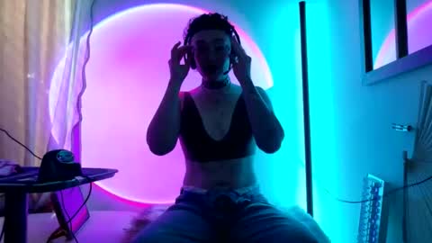 Mx. Anouk Divine online show from February 2026 12:33:02 AM