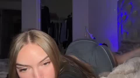 mxrissaof3 online show from October 2025 02:56:01 AM