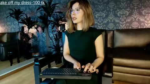 Maite online show from June 2026 01:50:02 PM