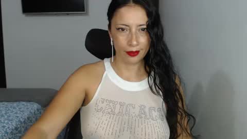 Snapshot of myc_sw_couple chatting on October 2025 12:30:01 AM mary and charlie online show from October 2025 12:30:01 AM