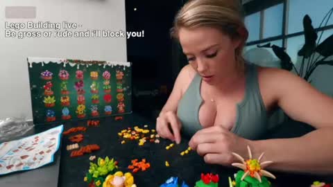 MyCookieJar online show from December 2025 12:07:01 AM