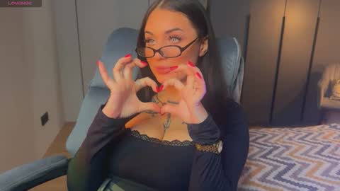 Hecate online show from October 2025 04:34:02 AM