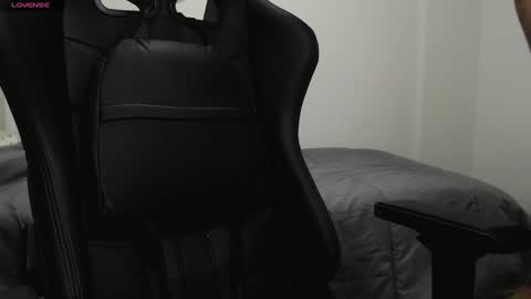 Snapshot of myhairymacho chatting on January 2025 02:04:01 PM Juan  OF  myhairymacho online show from January 2025 02:04:01 PM