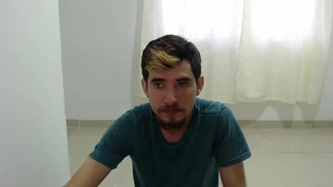 Snapshot of myke_xxx chatting on December 2024 12:00:02 PM mike online show from December 2024 12:00:02 PM