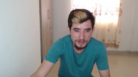 Snapshot of myke_xxx chatting on December 2024 06:45:01 PM mike online show from December 2024 06:45:01 PM